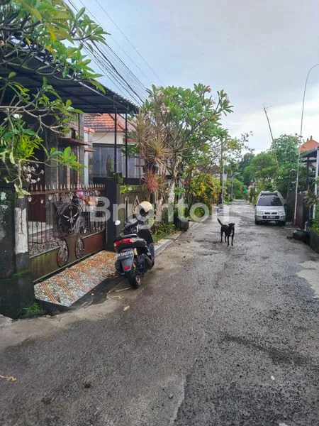 image RUMAH SECOND DI BERINGKIT GADON MENGWI (2)