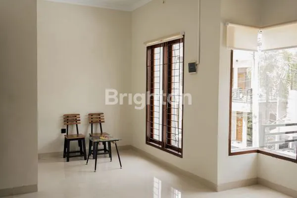 image RUMAH MEWAH 2 LANTAI DI SIDAKARYA, FULL FURNISH + JACUZZI (3)