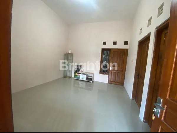 image BULAKREJO, SUKOHARJO, RUMAH SEMI FURNISH DI KOMPLEK PERUMAHAN, LINGKUNGAN BERSIH DAN TENANG (4)
