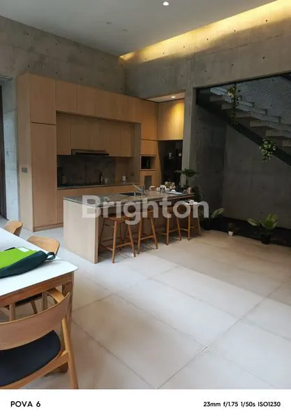 image RUMAH MEWAH 3 LANTAI FULLY FURNISHED DI TAJUR BOGOR (8)