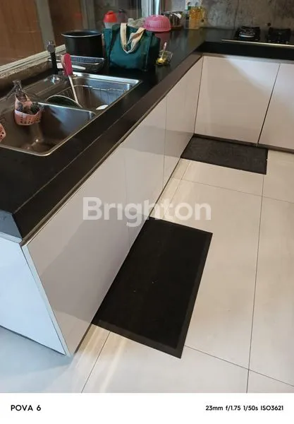 image RUMAH MEWAH 3 LANTAI FULLY FURNISHED DI TAJUR BOGOR (3)