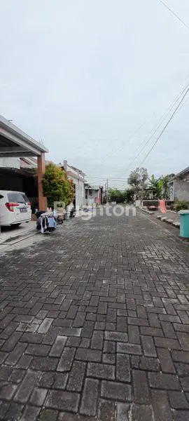 image BULAKREJO, SUKOHARJO, RUMAH SEMI FURNISH DI KOMPLEK PERUMAHAN, LINGKUNGAN BERSIH DAN TENANG (8)