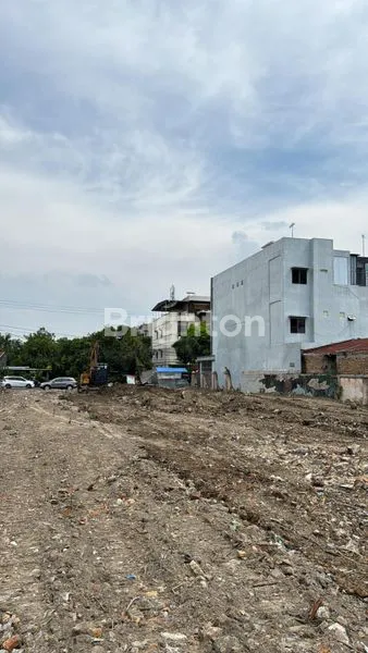 image TANAH DISEWAKAN STRATEGIS DIPINGGIR JALAN LINTAS BILAL MEDAN  (2)