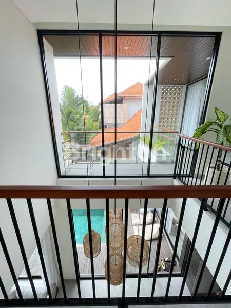 image 3BR VILLA RICEFIELDS VIEW IN PREMIUM LOCATION OF CANGGU (8)
