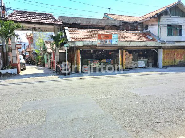 image TOKO HOOK STRATEGIS 0 JALAN – KREMBANGAN MULYO / JL. RAJAWALI, SURABAYA (2)