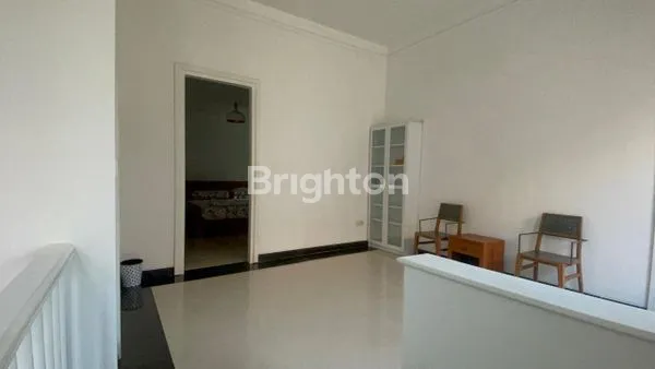 image DISEWAKAN VILLA DUA LANTAI FURNISH DI PANJER, DENPASAR SELATAN (8)