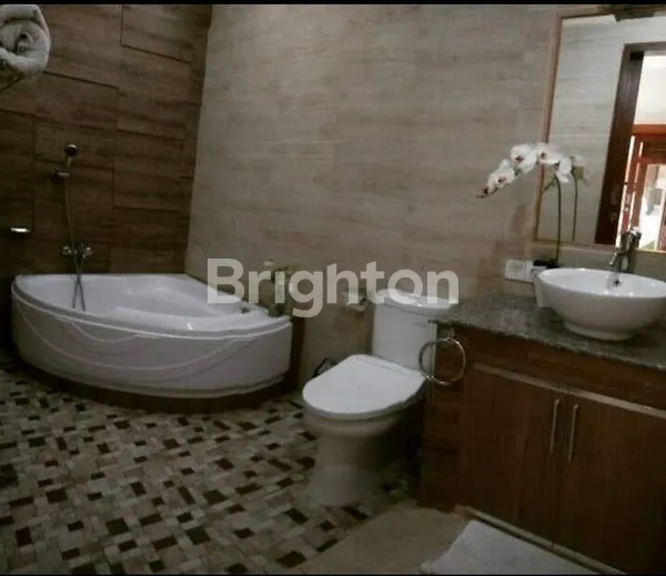 image VILLA MINIMALIS CLASIK DENGAN PRIVATE POOL DAN FASILITAS LENGKAP DIKAWASAN WISATA SANUR (3)