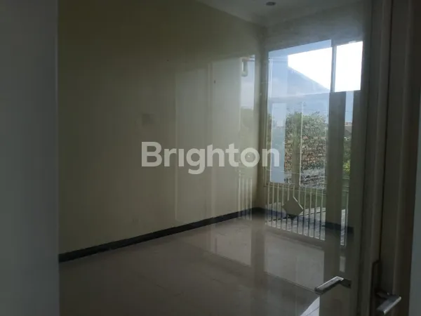 image RUKO 2 LANTAI, HARGA EKONOMIS ,SIAP USAHA, 0 JALAN RAYA POROS TENGGER MANUKAN  (4)