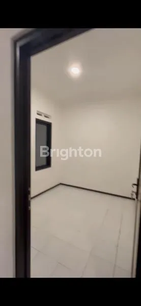 image RUMAH CANTIK MINIMALIS DI SINGOSARI (5)