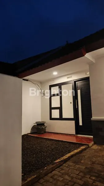 image RUMAH CANTIK MINIMALIS DI SINGOSARI (2)