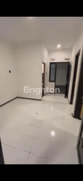 image RUMAH CANTIK MINIMALIS DI SINGOSARI (3)