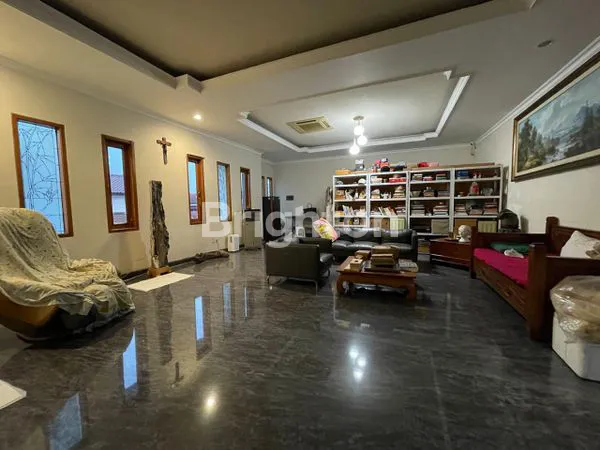 image RUMAH MEWAH 5 KT DI BINTARO SEKTOR 2, LT 270M² (3)