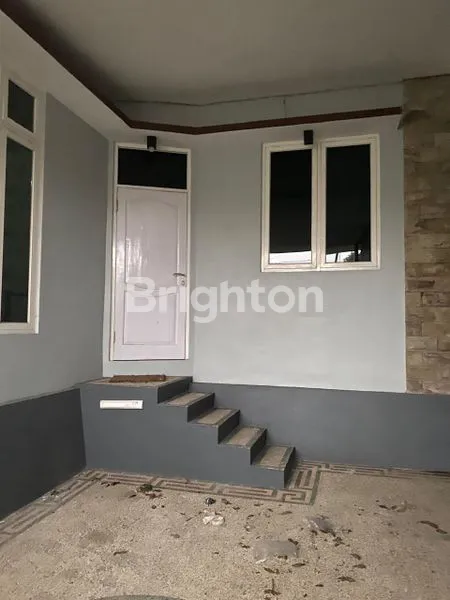 image HUNIAN 2LT DENGAN LB 175M2 DI PERMATA TUNGGUL WULUNG MALANG (6)