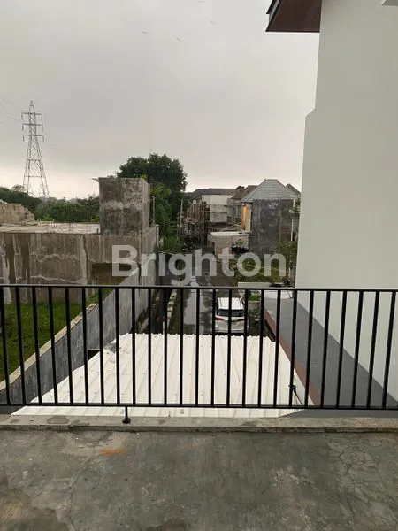 image HUNIAN 2LT DENGAN LB 175M2 DI PERMATA TUNGGUL WULUNG MALANG (7)