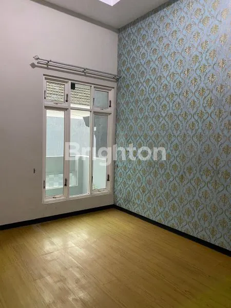 image HUNIAN 2LT DENGAN LB 175M2 DI PERMATA TUNGGUL WULUNG MALANG (7)