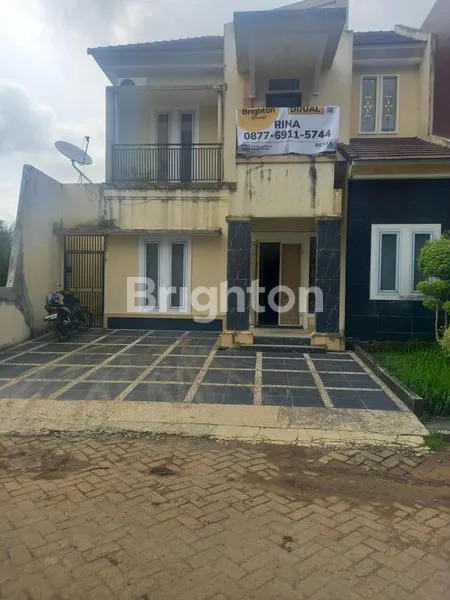 image HUNIAN STRATEGIS 3 KT DI KOMPLEK EVERGREEN PALEMBANG (1)