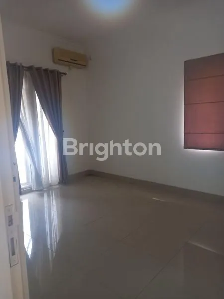 image HUNIAN STRATEGIS 3 KT DI KOMPLEK EVERGREEN PALEMBANG (2)