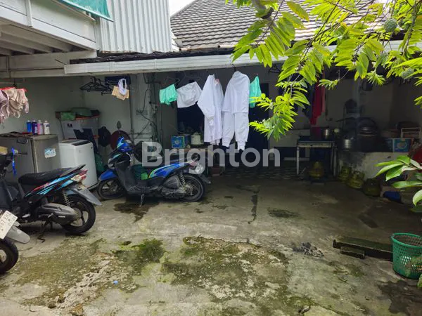 image RUMAH LUAS BISA BUAT USAHA DI CIMUNING BEKASI (4)