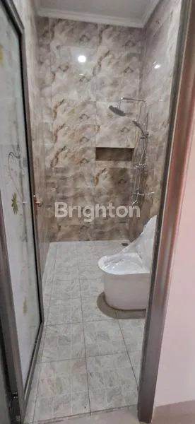 image RUMAH SEMI VILLA LOKASI STRATEGIS (3)