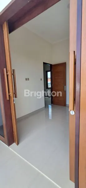 image RUMAH SEMI VILLA LOKASI STRATEGIS (5)