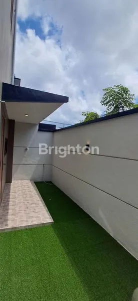image RUMAH SEMI VILLA LOKASI STRATEGIS (6)