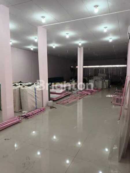 image DISEWAKAN TOKO STRATEGIS DI JEMBATAN LIMA, LT 200M² (1)
