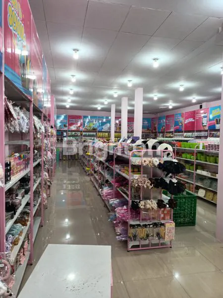 image DISEWAKAN TOKO STRATEGIS DI JEMBATAN LIMA, LT 200M² (2)