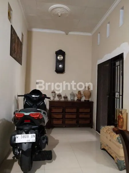 image RUMAH 2 LANTAI DI PURI INDAH, LT 180M², 3 KT (3)