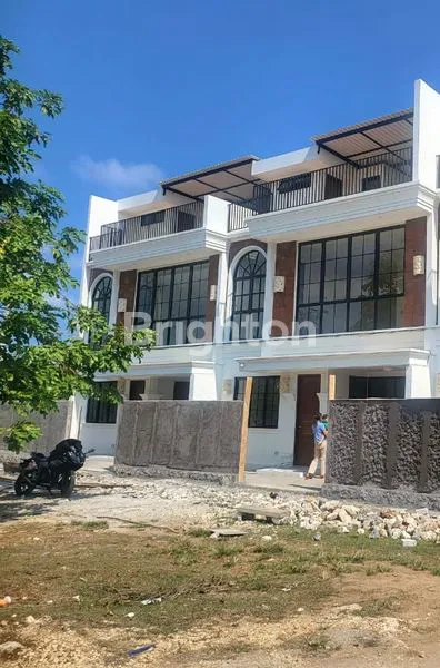 image RUMAH VILLA 2 LANTAI DAN ROOFTOP DEKAT PANTAI DI JIMBARAN (1)