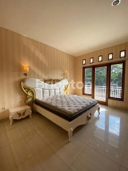 image RUMAH DI NUSALOKA PINGGIR JALAN RAYA, BISA UNTUK TEMPAT USAHA SHM (1)