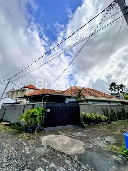 image CEMAGI VILLA FOR SALE 3 BEDROOM (1)