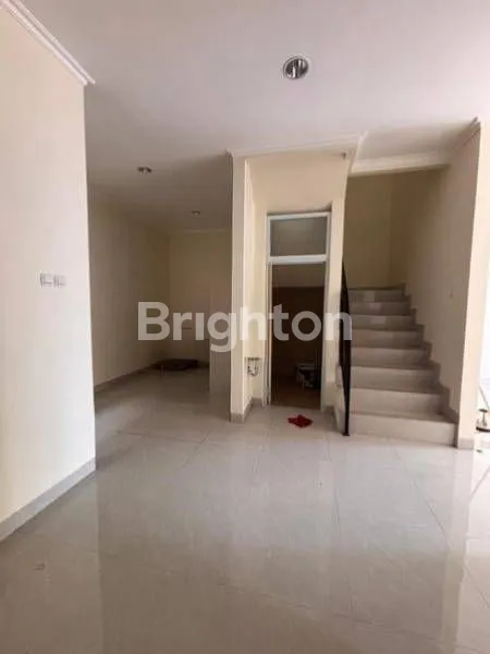 image DI JUAL RUMAH 2 LT SUDAH FULL RENOVASI DI SEKTOR 7 GADING SERPONG (8)
