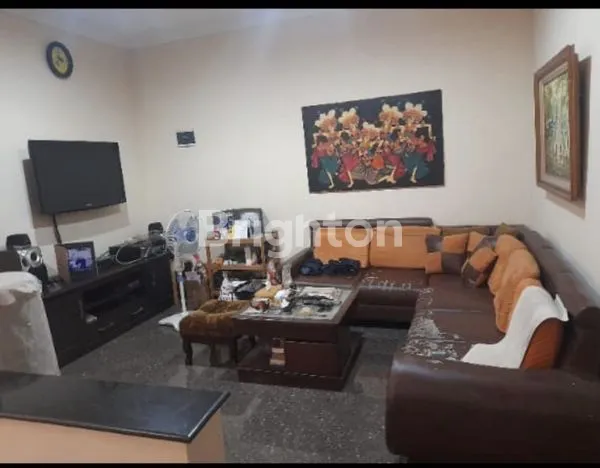 image RUMAH BAGUS NYAMAN 2 LT BEBAS BANJIR  DI TAMAN COSMOS DEKAT TANJUNG DUREN JAKARTA BARAT (5)