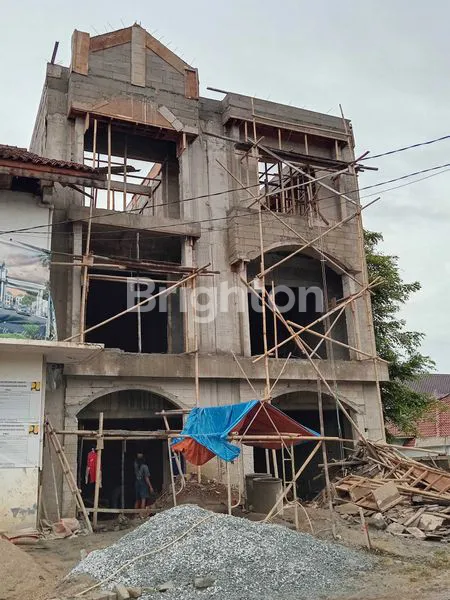 image RUKO 3 LANTAI DIJUAL DI SETU CIPAYUNG JAKARTA TIMUR (1)