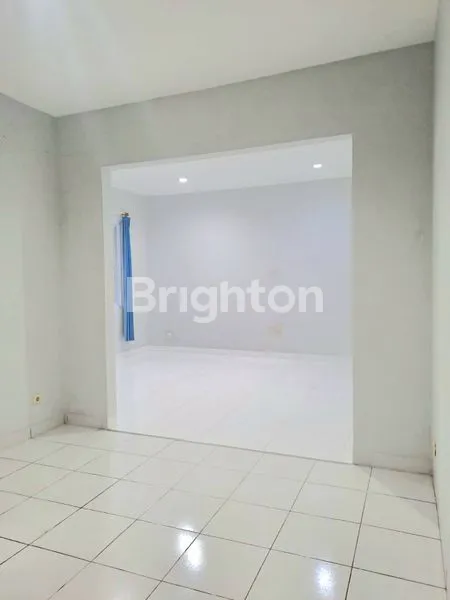 image RUMAH MURAH NYAMAN PERMATA BUANA DEKAT PURI INDAH JAKARTA BARAT (8)