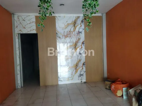 image RUKO 2LANTAI SIAP HUNI LOKASI STRATEGIS PINGGIR JALAN UTAMA PANJER  (1)