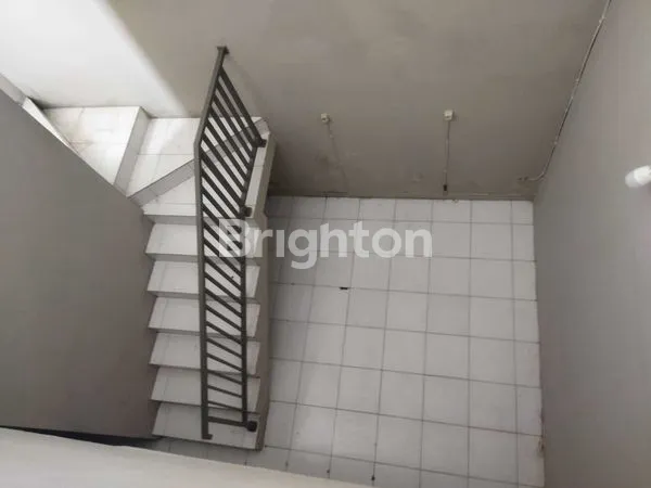 image RUKO 2LANTAI SIAP HUNI LOKASI STRATEGIS PINGGIR JALAN UTAMA PANJER  (7)