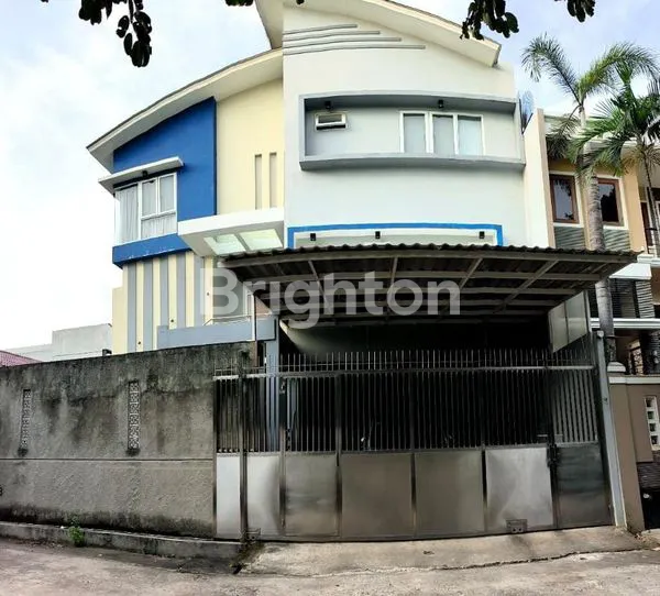 image RUMAH HOOK NYAMAN TAMAN KEBUN JERUK INTERCON  JAKARTA BARAT (1)