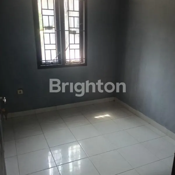 image RUMAH MODERN MINIMALIS 2 LANTAI DI BANDUNG (8)