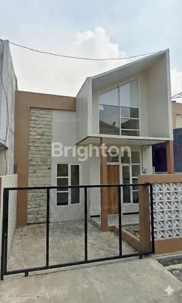 image DIJUAL RUMAH SIAP HUNI TERJANGKAU AREA PERUMAHAN STRATEGIS SELANGKAH KE GOR KENAROK BURING KOTA MALANG COCOK UNTUK RUMAH TANGGA BARU KELUARGA KECIL (1)