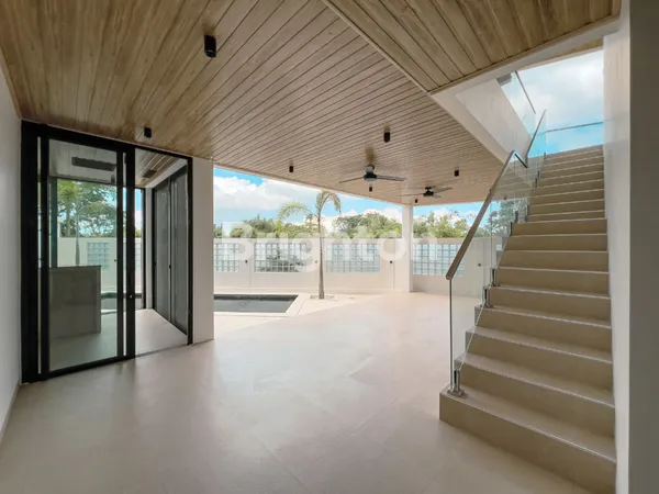 image  SMART LUXURY VILLA BERTENAGA SURYA DI TUMBAK BAYUH – FREEHOLD, TENANG & DEKAT PERERENAN (7)