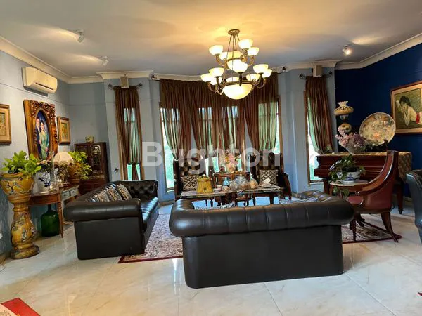 image RUMAH MEWAH DEPAN TAMAN METRO PONDOK INDAH – LT 583 LB 800 – LIFT – PRIVATE POOL – SHM (1)