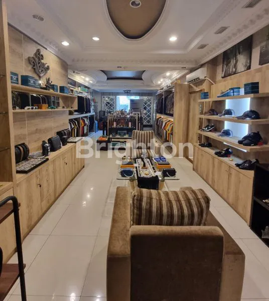 image RUKO LIMA LANTAI LOKASINYA STRATEGIS  DI PUSAT PERBELANJAAN AKSES MUDAH KEMANA MANA PASAR BARU JAKARTA PUSAT (3)