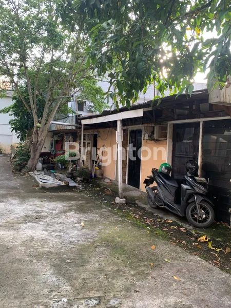 image DIJUAL CEPAT TANAH TERMASUK RUMAH TUA AKSES DEKAT TOL ANCOL | LOKASI STRATEGIS (7)