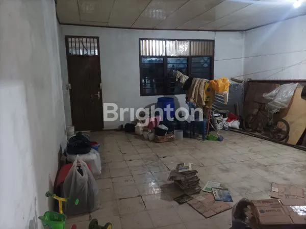 image RUMAH 2 LANTAI STRATEGIS DI KARTINI, JAKARTA PUSAT (5)