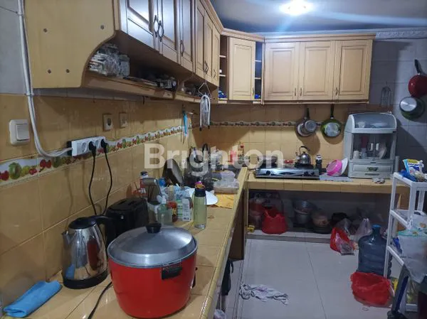 image RUMAH 2 LANTAI STRATEGIS DI KARTINI, JAKARTA PUSAT (2)