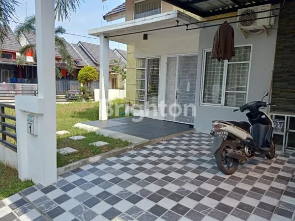 image DIJUAL KILAT! RUMAH HOOK FULL RENOVASI METLAND CIBITUNG (1)