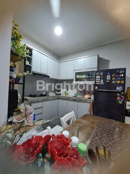 image RUMAH 2 LANTAI CANTIK SIAP HUNI DI PALEM SEMI - KARAWACI (3)