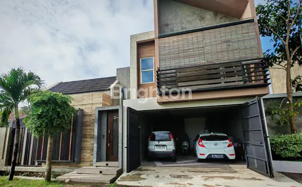 image HUNIAN STRATEGIS DI SOLO BARU, LT 120M² & SIAP HUNI (1)