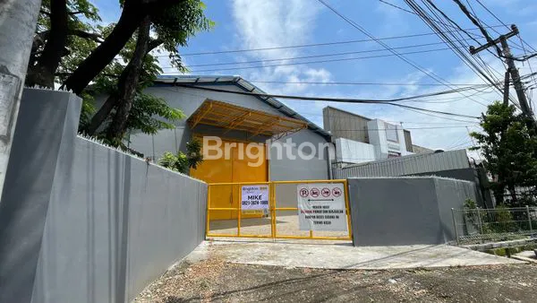 image DISEWAKAN GUDANG LUAS 902M², LOKASI STRATEGIS DEKAT KALIANAK! (1)